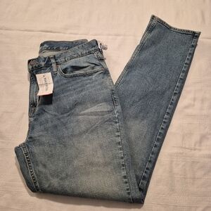 Old Navy 33 x 32 slim fit medium wash stretch denim jeans NWT